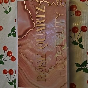 Huda beauty rose quartz eye Shadow palette gently used